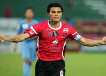Phan Văn Tài Em làm Trưởng đoàn CLB Long An ở Giải hạng Nhất 2025-2026.